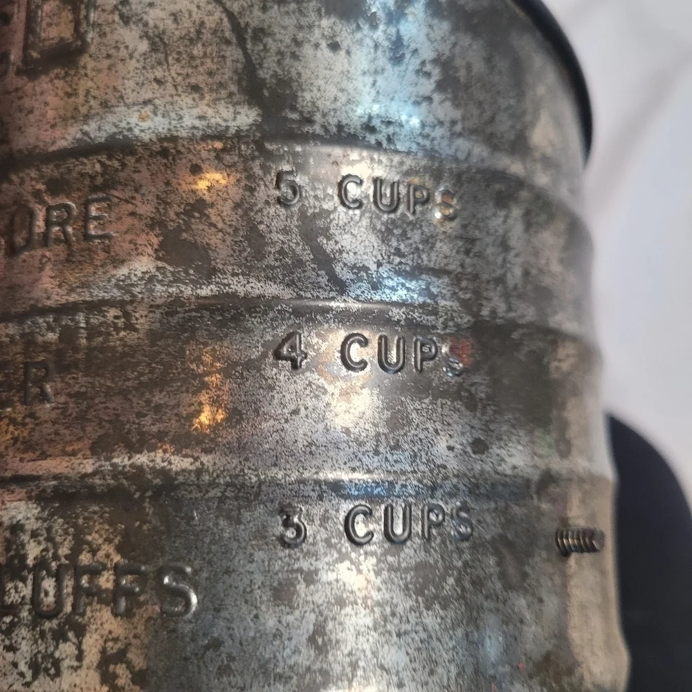 Vintage Nesco Visible Measure Flour Sifter